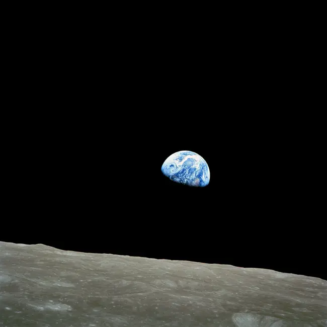 earthrise-Thumbnail Image.webp